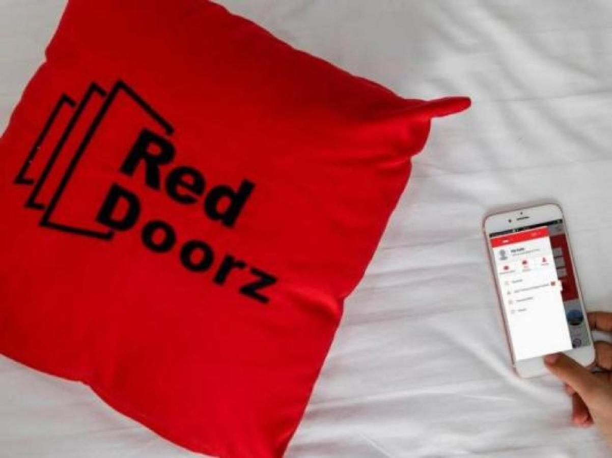 RedDoorz Plus near Jambi Prima Mall Exterior foto